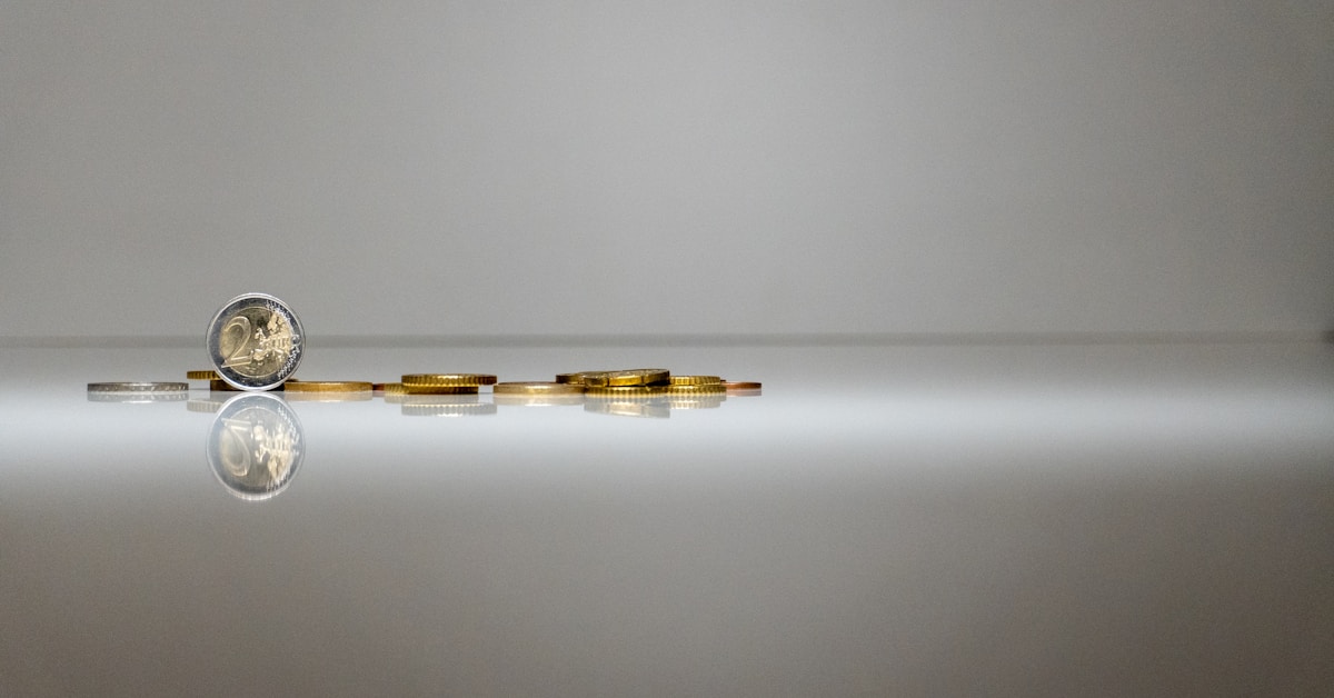 Cloud storage servers and data center