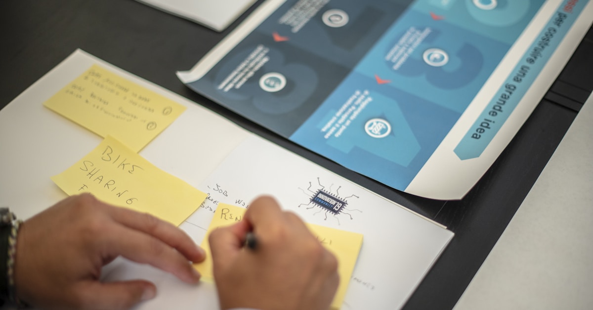 Cloud storage servers and data center