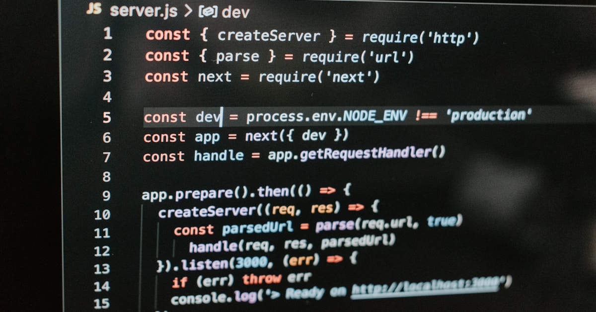 Cloud storage servers and data center