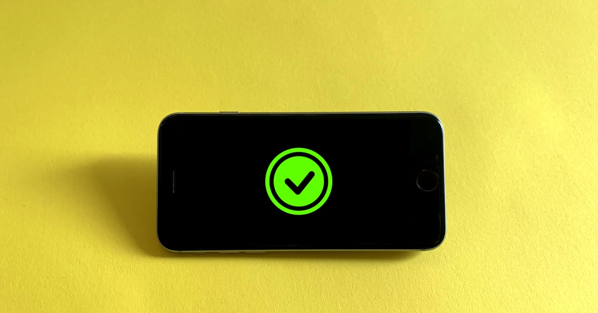 Cloud storage servers and data center