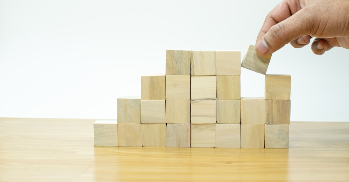 Cloud storage servers and data center