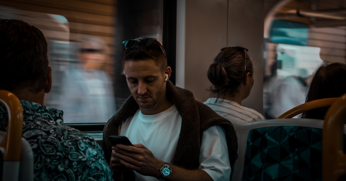 Cloud storage servers and data center