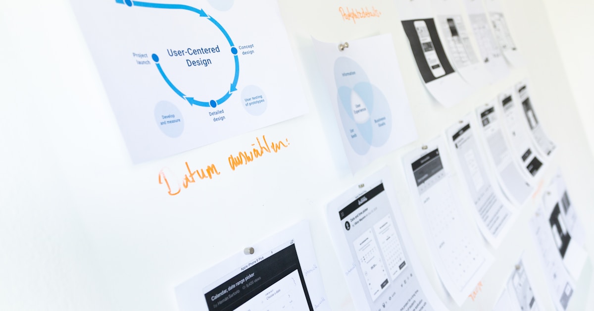 Cloud storage servers and data center