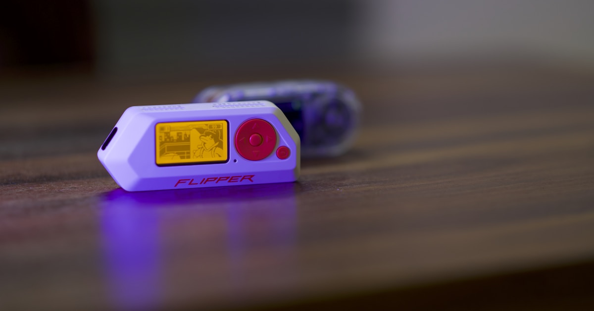 Cloud storage servers and data center