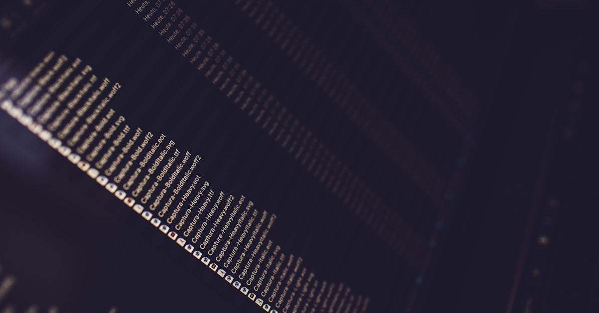Cloud storage servers and data center