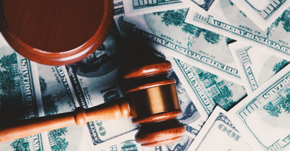 Cloud storage servers and data center