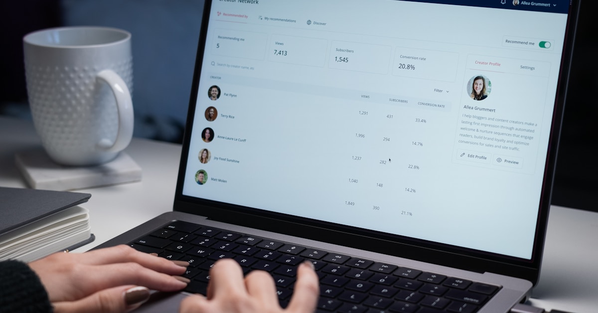 Cloud storage servers and data center