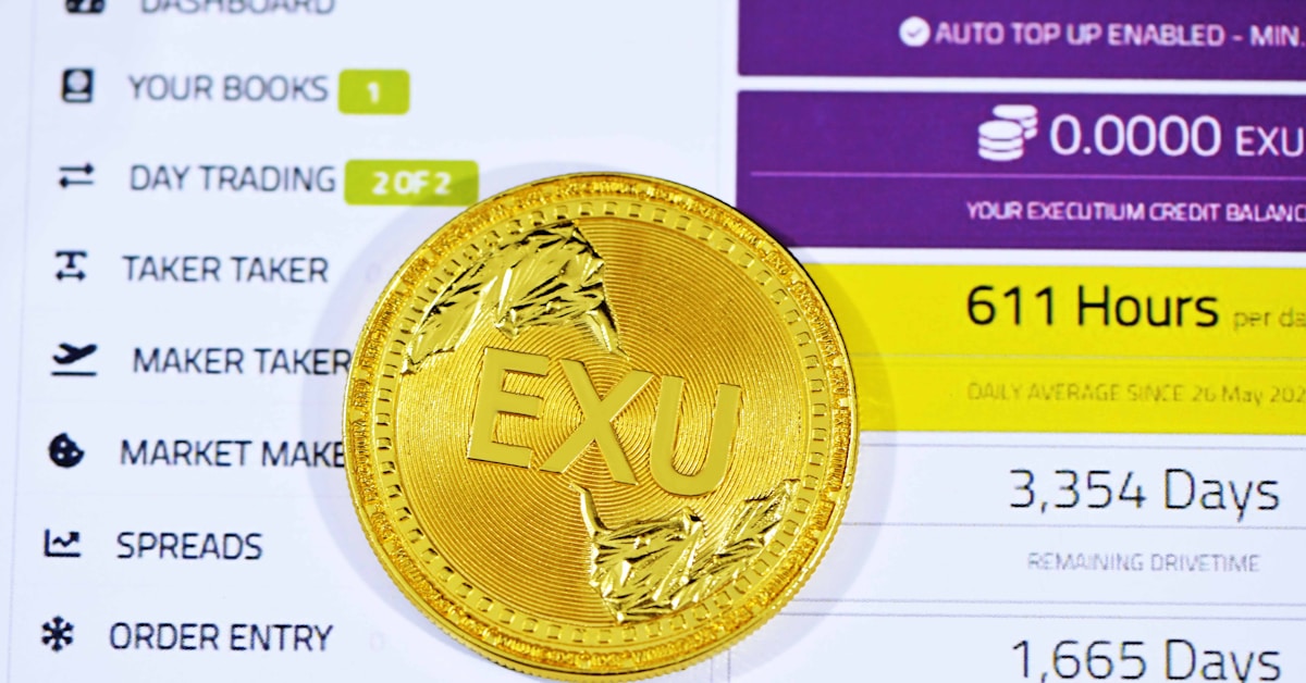 Cloud storage servers and data center