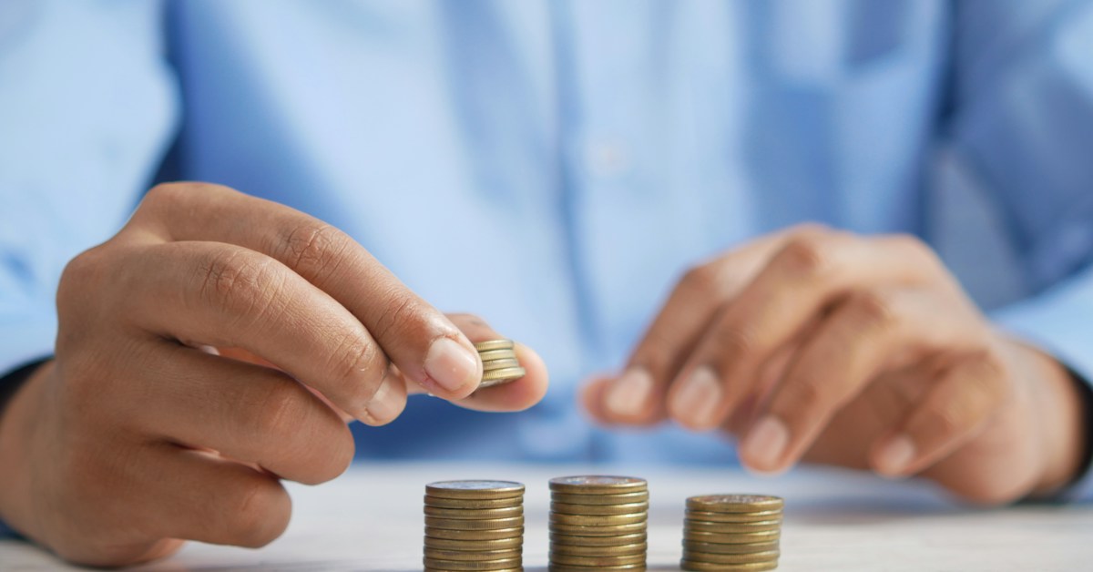 Cloud storage servers and data center