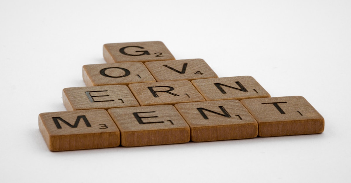 Cloud storage servers and data center