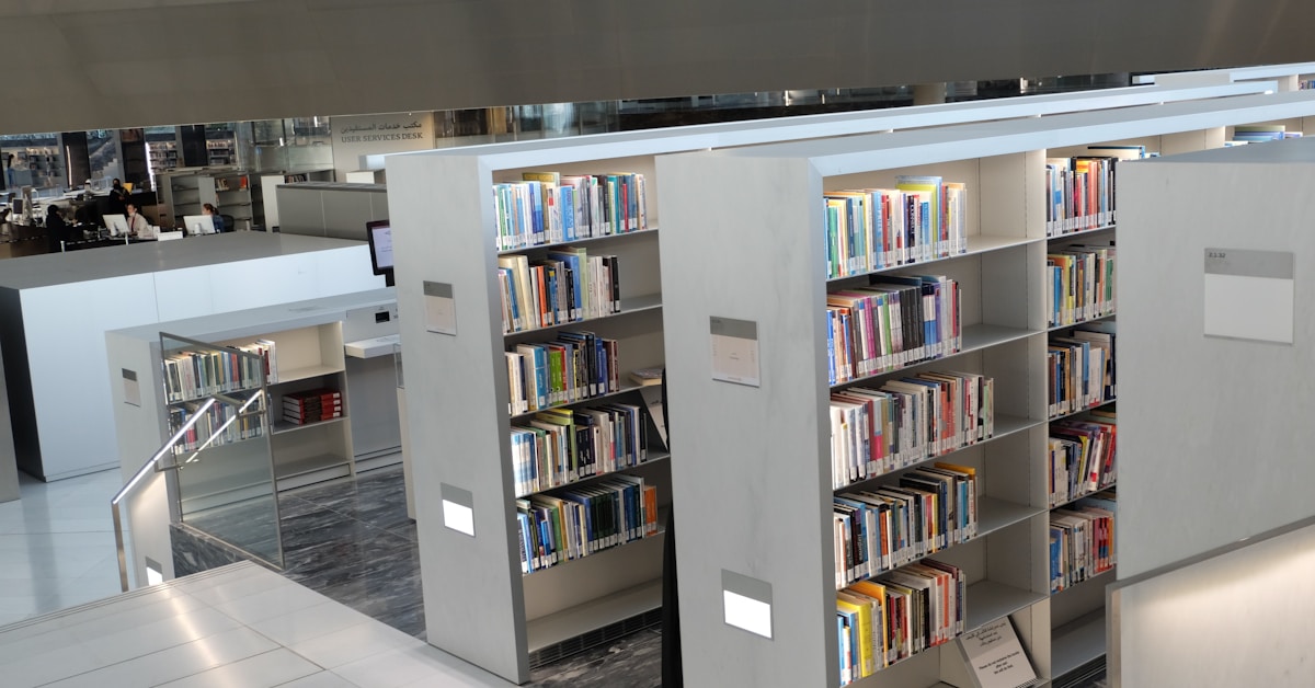 Cloud storage servers and data center