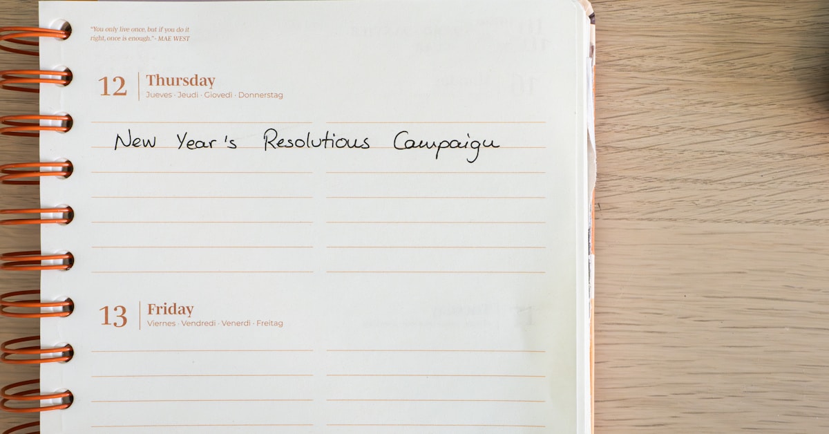 Cloud storage servers and data center