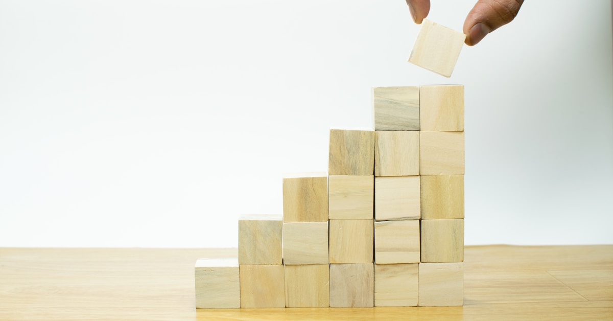 Cloud storage servers and data center