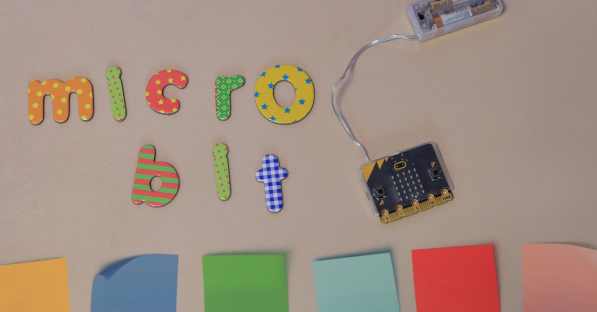 Cloud storage servers and data center