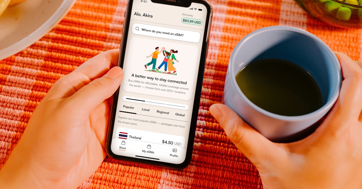 Cloud storage servers and data center