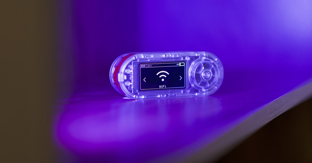 Cloud storage servers and data center