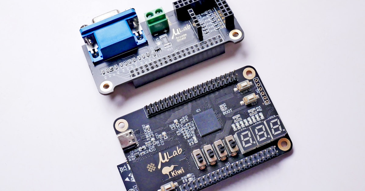 Cloud storage servers and data center