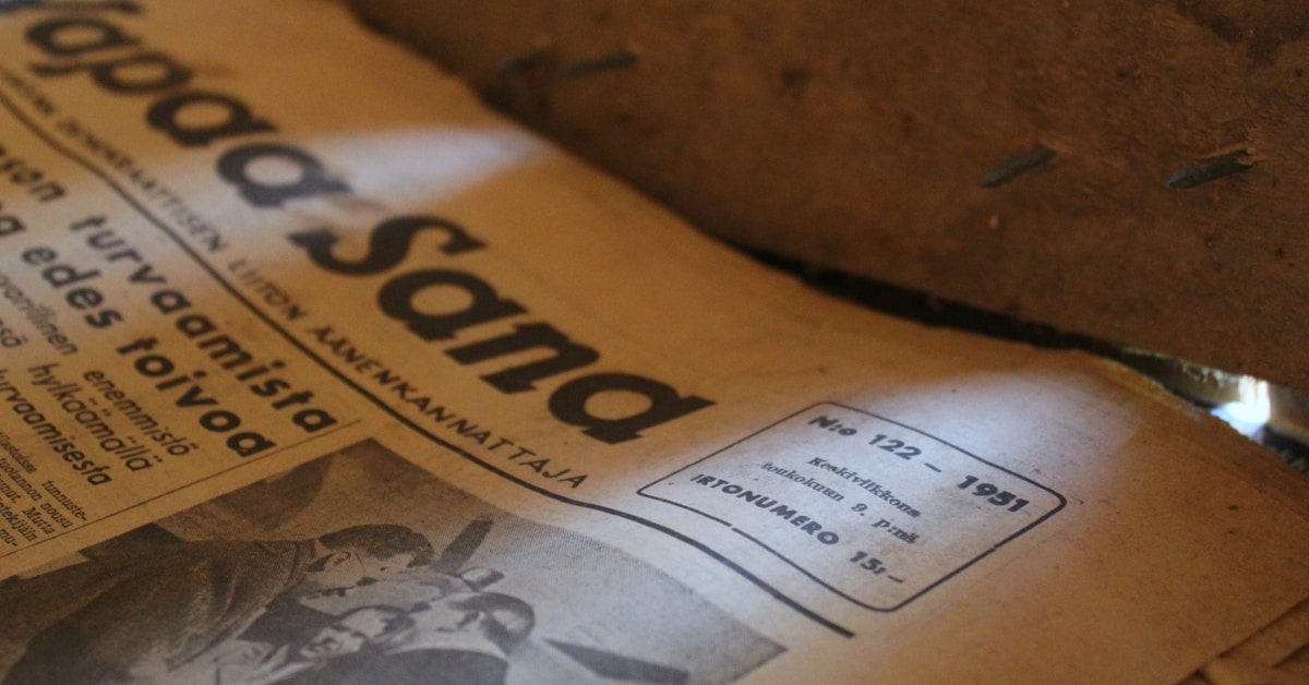 Cloud storage servers and data center