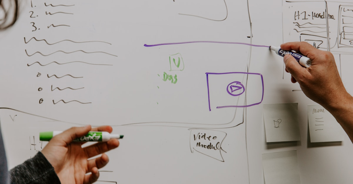 Cloud storage servers and data center