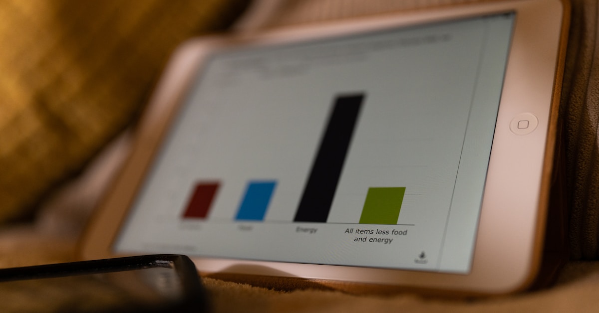 Cloud storage servers and data center