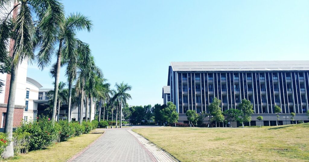 Best Campus Management System to Fuel Your Student Success & Efficiency