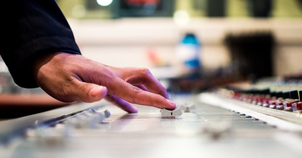 Best Music Management Software to Simplify Your Choice & Grow Your Studio