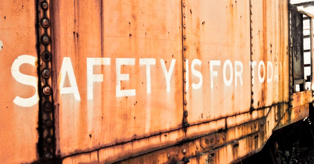 Best Safety Management Software to Choose Wisely & Prevent Risks